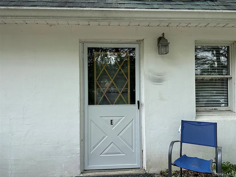 15 Kelly Ln #E — Photo 17
