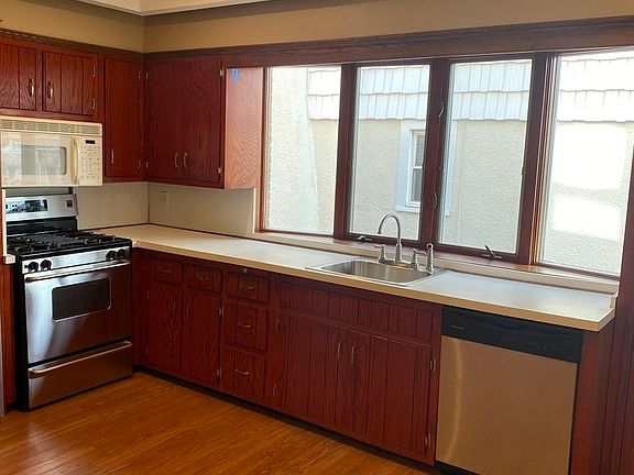 2nd image of 1664 Hendrickson St #1