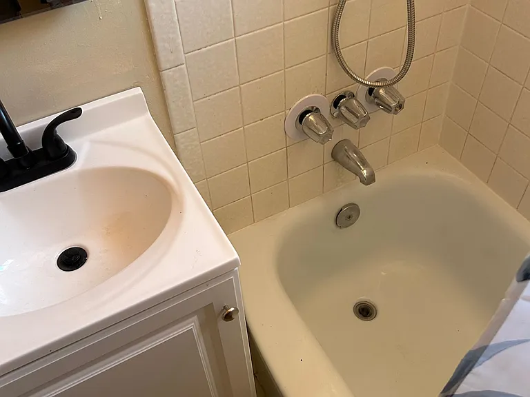 6874 Crump Ave — Photo 17