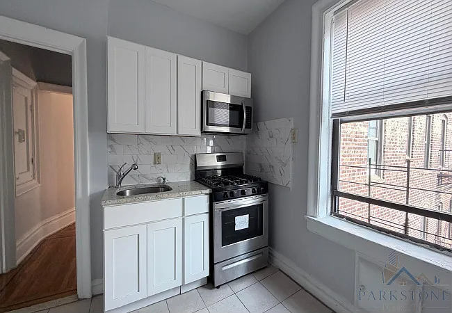 323 Fairmount Ave #54
