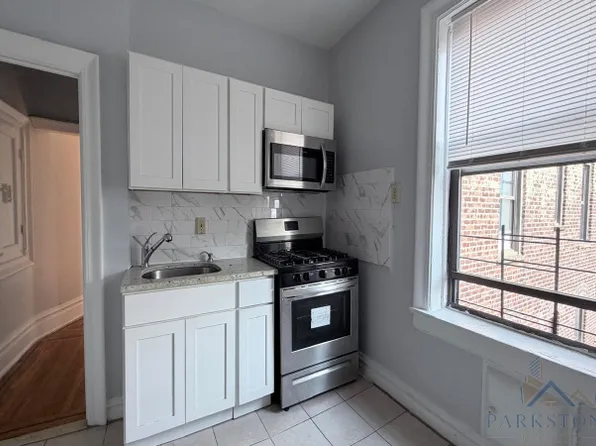 323 Fairmount Avenue image 1 of 8