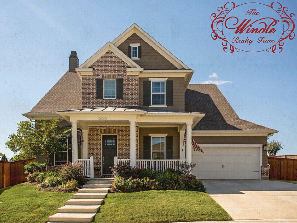 1st image of 900 Mistletoe Dr