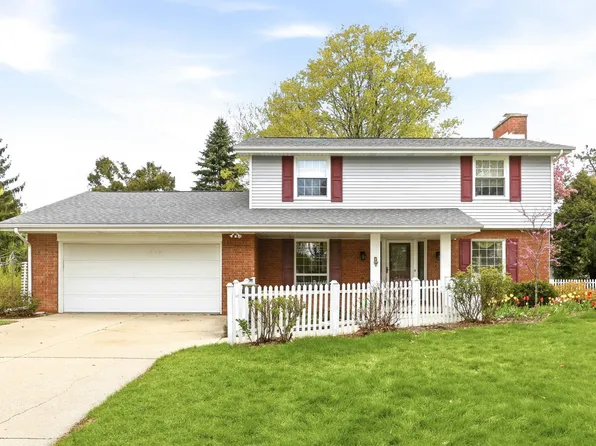5 Mary Lane Ct, Frankenmuth, MI 48734