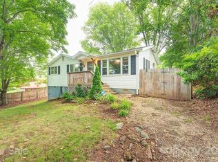 2 Ravine Rd, Asheville, NC 28804
