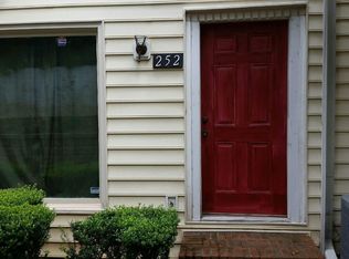 252 Chads Ford Way, Roswell, GA 30076