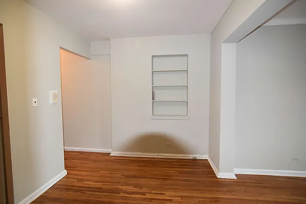 Rented by Zuz Realty | media 7