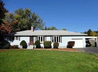10 Roberts Rd, Waterford, NY 12188