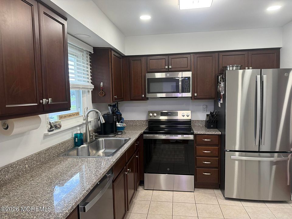 1st image of 131 Central Boulevard