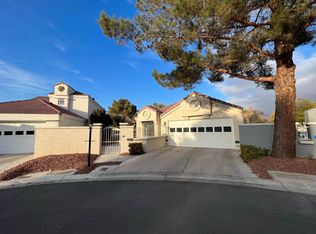 5273 Crooked Valley Dr, Las Vegas, NV 89149