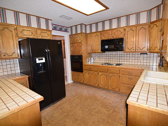 4th image of 4633 Catclaw Dr