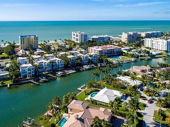 4th image of 1748 Gulf Shore Blvd N #5