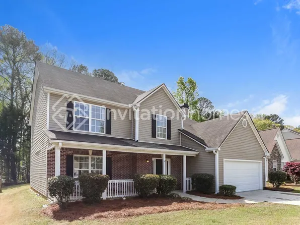 220 Lake Valley Dr, Loganville, GA 30052