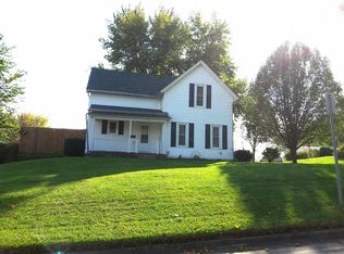 402E E Edwards St, Maryville, MO 64468