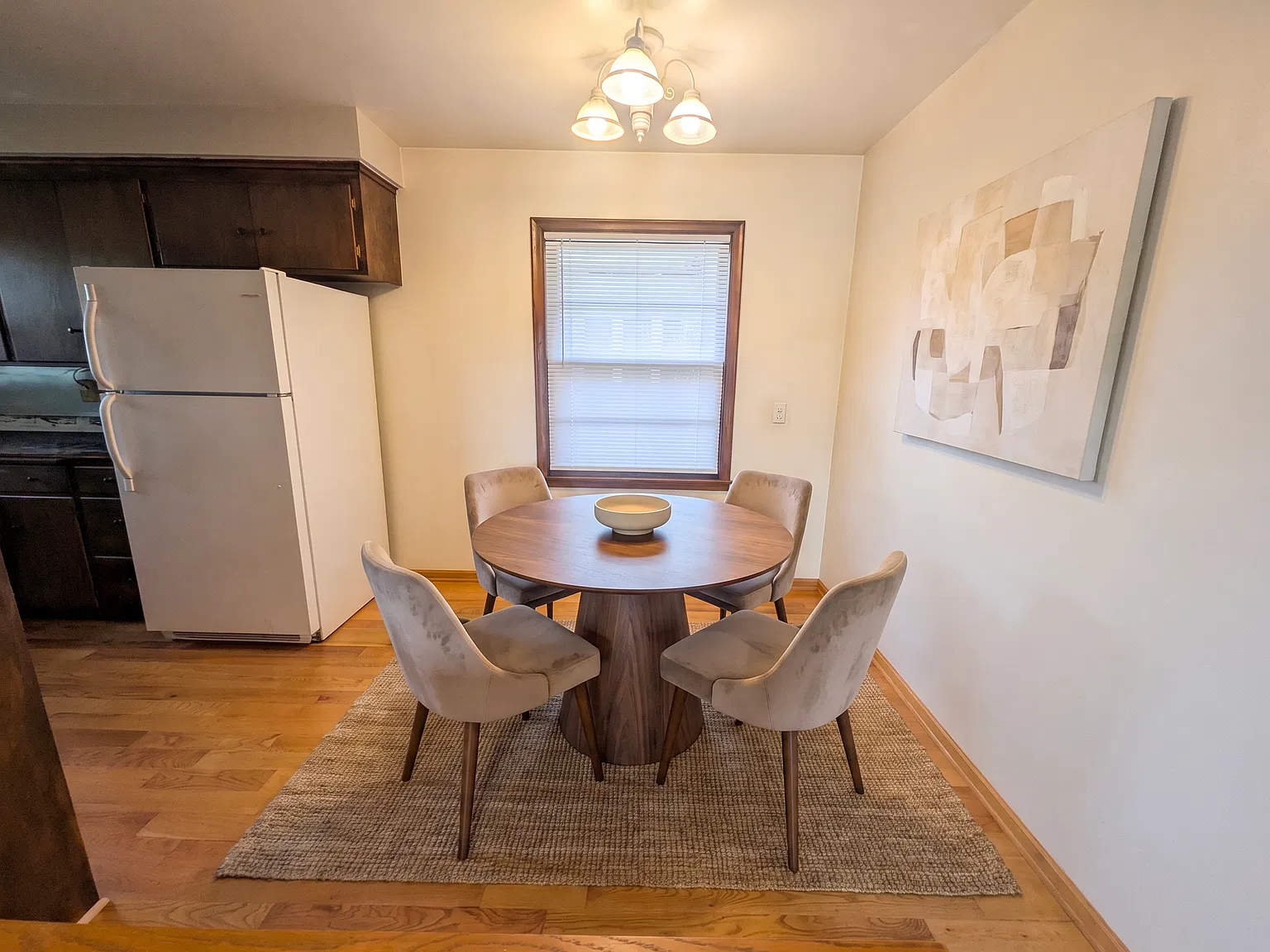 4553 Cedar Ave S — Photo 3