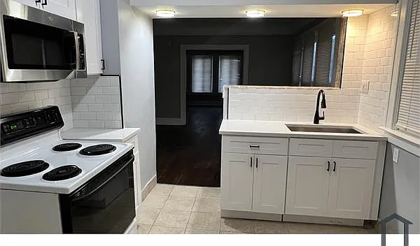 3339 Sturtevant Ave — Photo 7