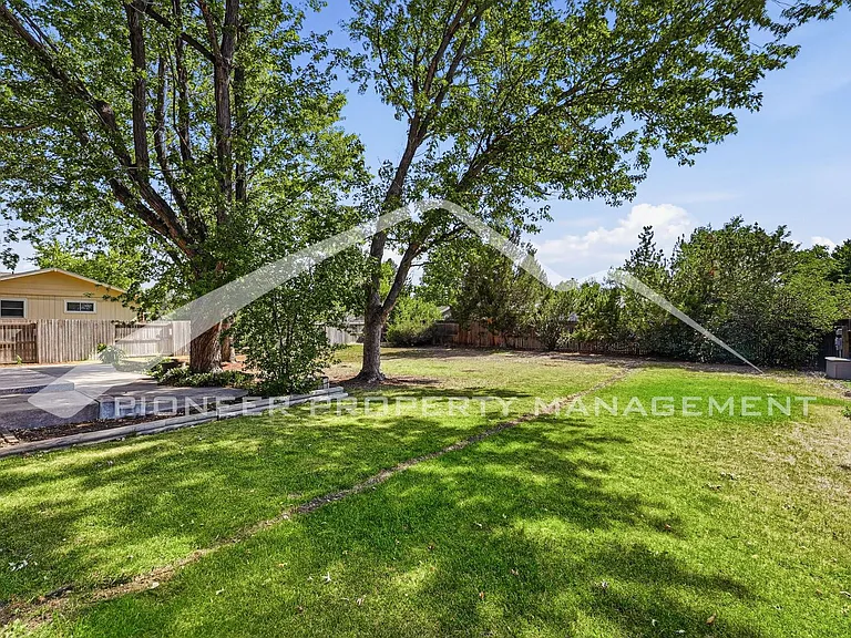 3167 S Emporia Ct — Photo 21