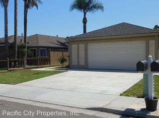 1402 Lakeside Ln, Huntington Beach, CA 92648
