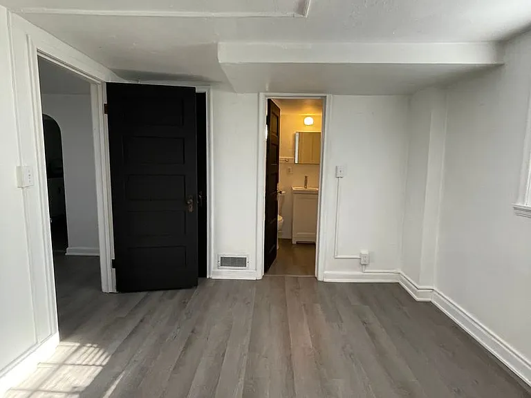2650 Cottage Grove Ave — Photo 36