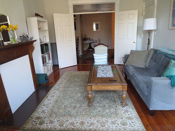 4th image of 112 1st Pl APT 2L
