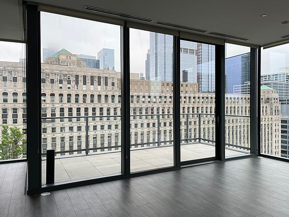 4th image of 222 W Kinzie St Penthouse 2201