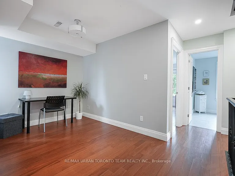 21A Grove Ave — Photo 22