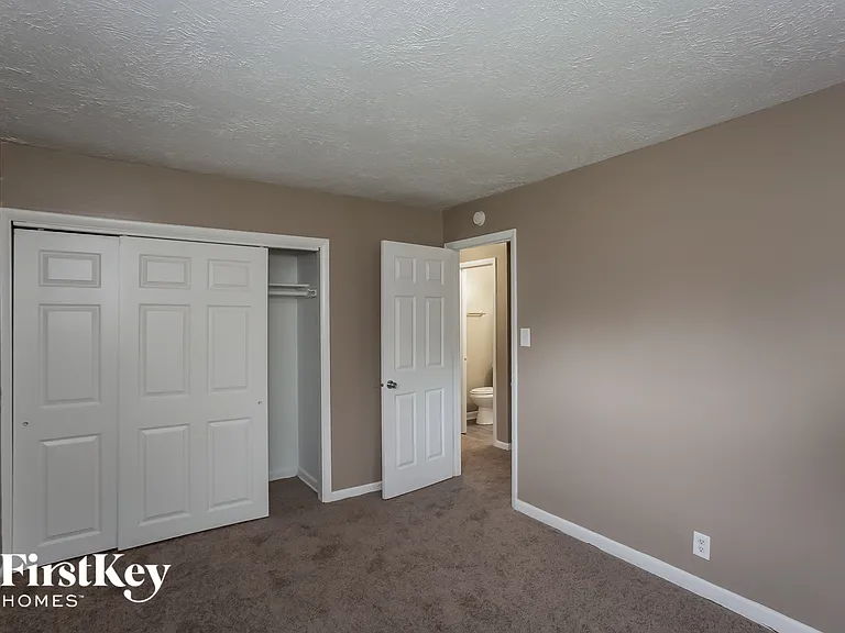 6072 Bettcher Ave — Photo 12
