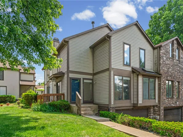 420 Spring Run Dr, Monroeville, PA 15146