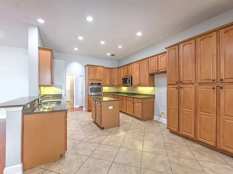 1408 Brilliant Cut Way — Photo 34