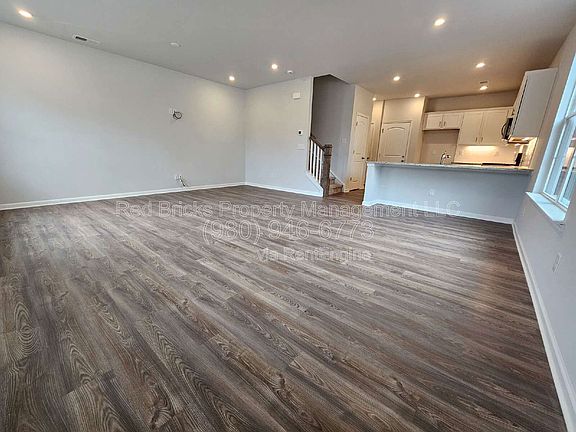 4th image of 7828 Nelson Rd