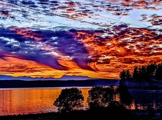 539 Scenic Heights Rd, Oak Harbor, WA 98277