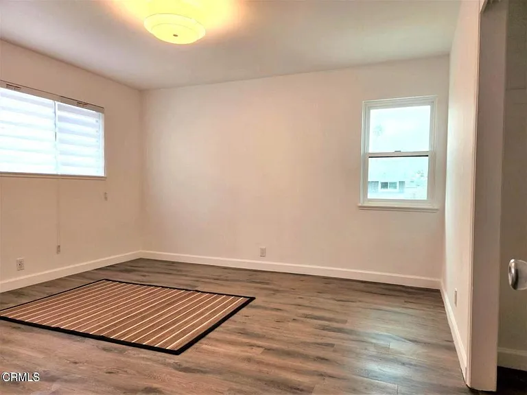 2422 Seahorse Ave — Photo 17