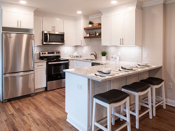 4th image of 70 Polifly Rd APT 315