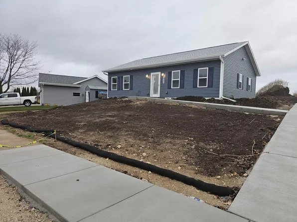 3440 Crabapple Ln, Janesville, WI 53548
