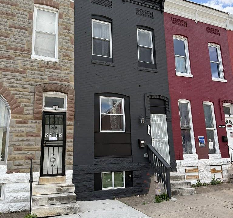 2nd image of 2420 Brentwood Ave