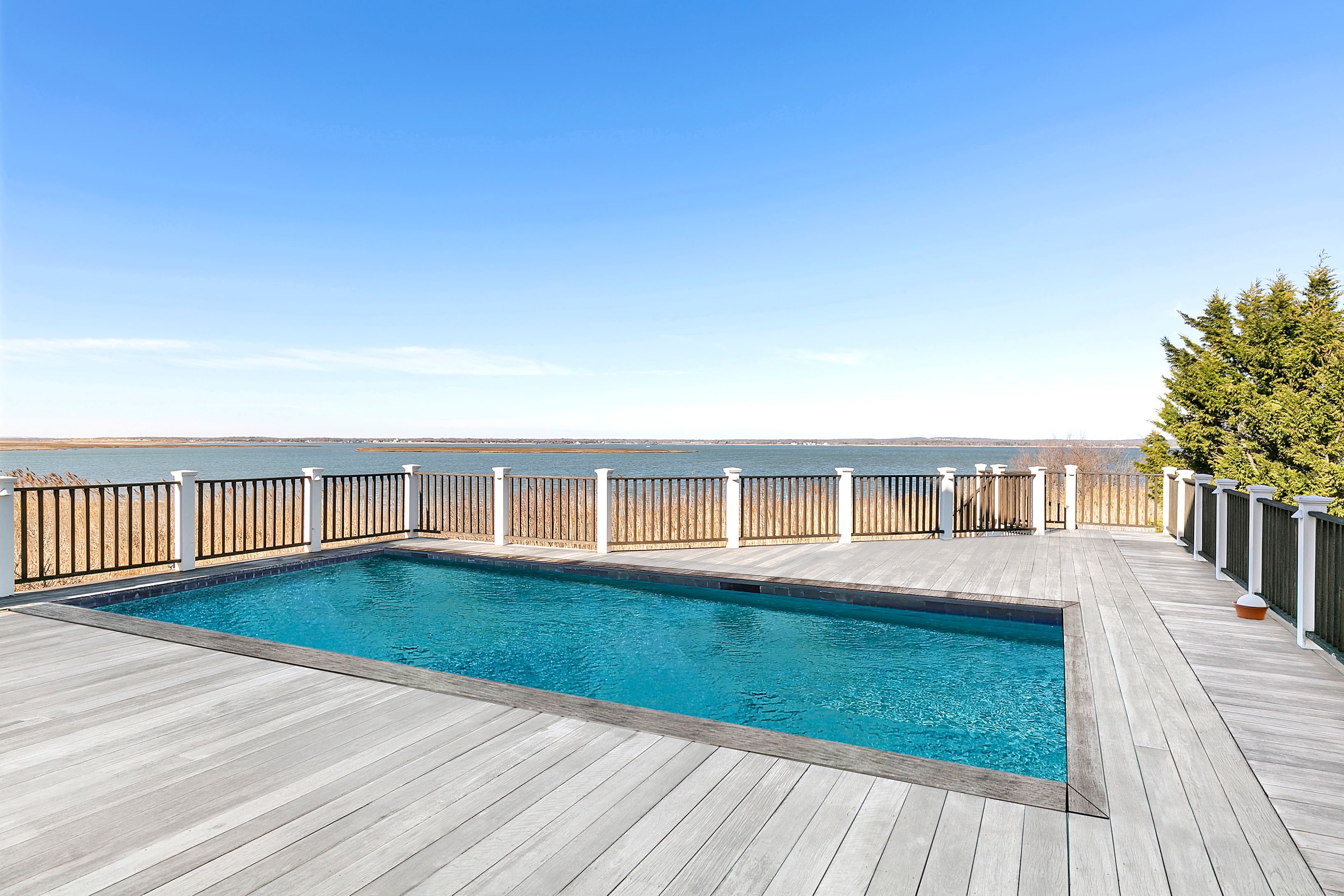 842 Dune Rd, Westhampton Beach, NY 11978 Out East