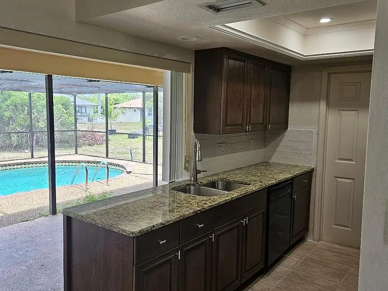 18119 Lake Worth Blvd — Photo 4