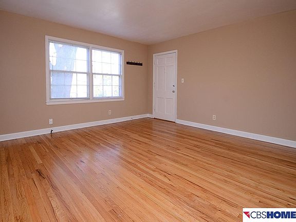 4th image of 601 S 32nd Ave