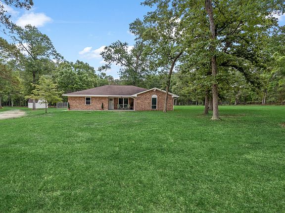 3rd image of 14974 East Dr