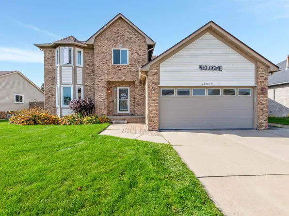 53031 Pigeon Creek Dr, Chesterfield, MI 48047