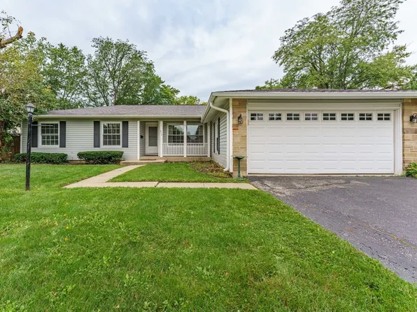 212 Wellington Ave, Elk Grove Village, IL 60007