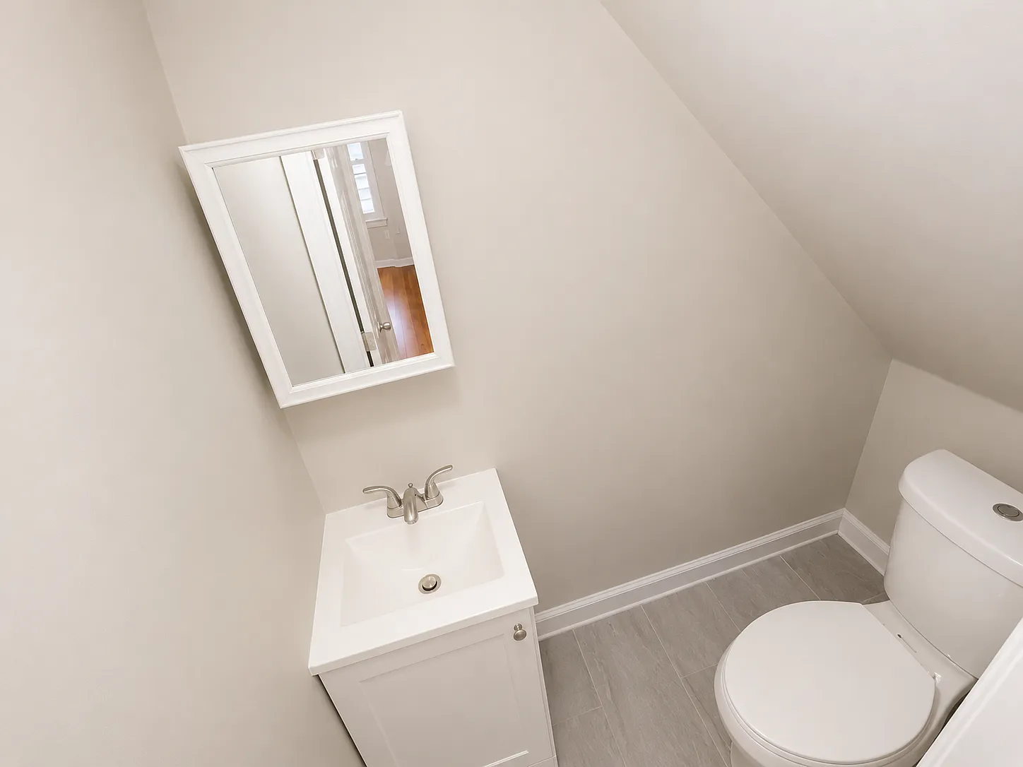 3 bed, 1.5 bath, 1200 sqft, $2,045 — Photo 4