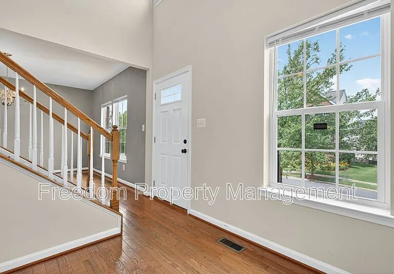 7629 Hamelin Ln — Photo 13