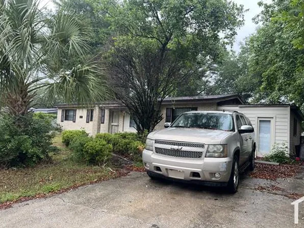 4949 Portsmouth Ave, Jacksonville, FL 32208