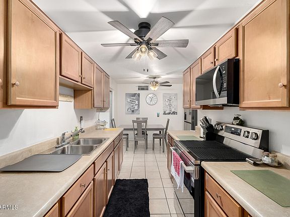 5th image of 3117 W BETHANY HOME Road