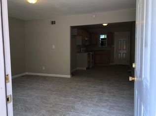 582 Springwoods Dr, Forest Park, GA 30297