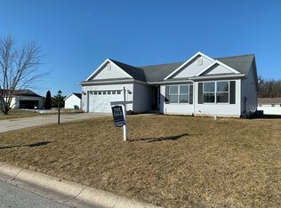 27675 Red Thistle Dr, Elkhart, IN 46514