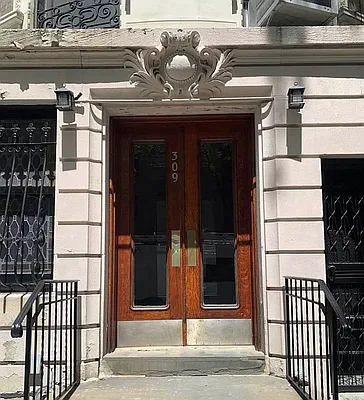 Rented by Oxford Property Group | media 28