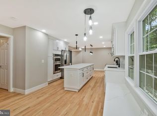 9301 Craig Ave, Alexandria, VA 22309