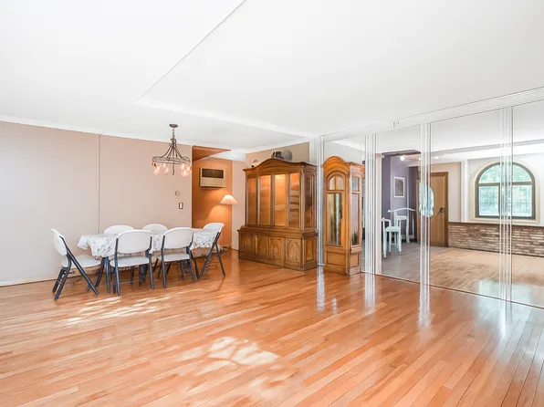 2055 Coleman Street image 5 of 26