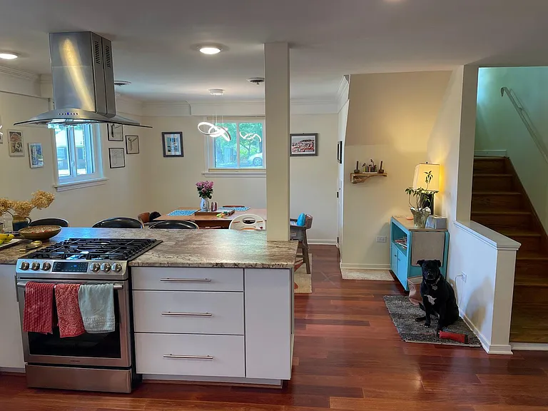 625 Davis Ave — Photo 3